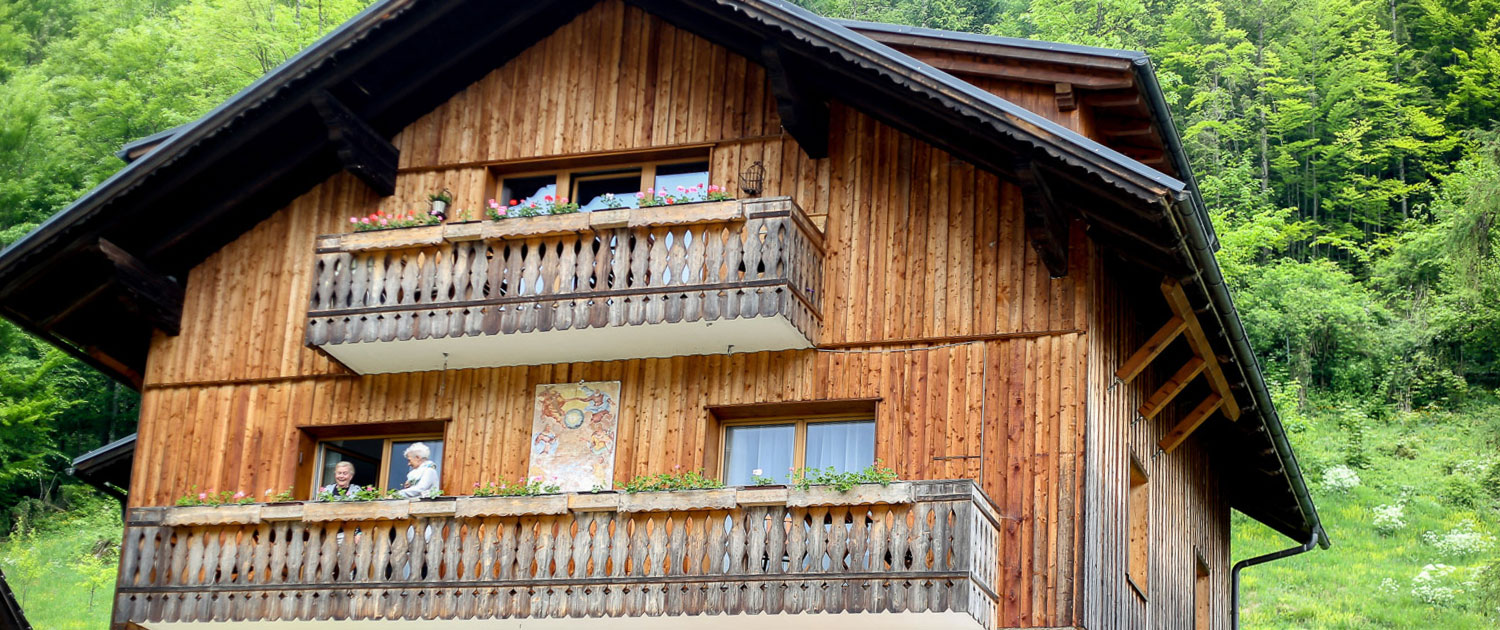 Pepis Apartment in Hallstatt - Austria | accommodation for 2 to 4 people Pepis Apartment in Hallstatt - Austria | accommodation for 2 to 4 people